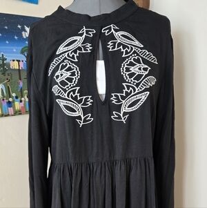 Mink Pink Black Embroidered Keyhole Dress Large Flowy Sleeve